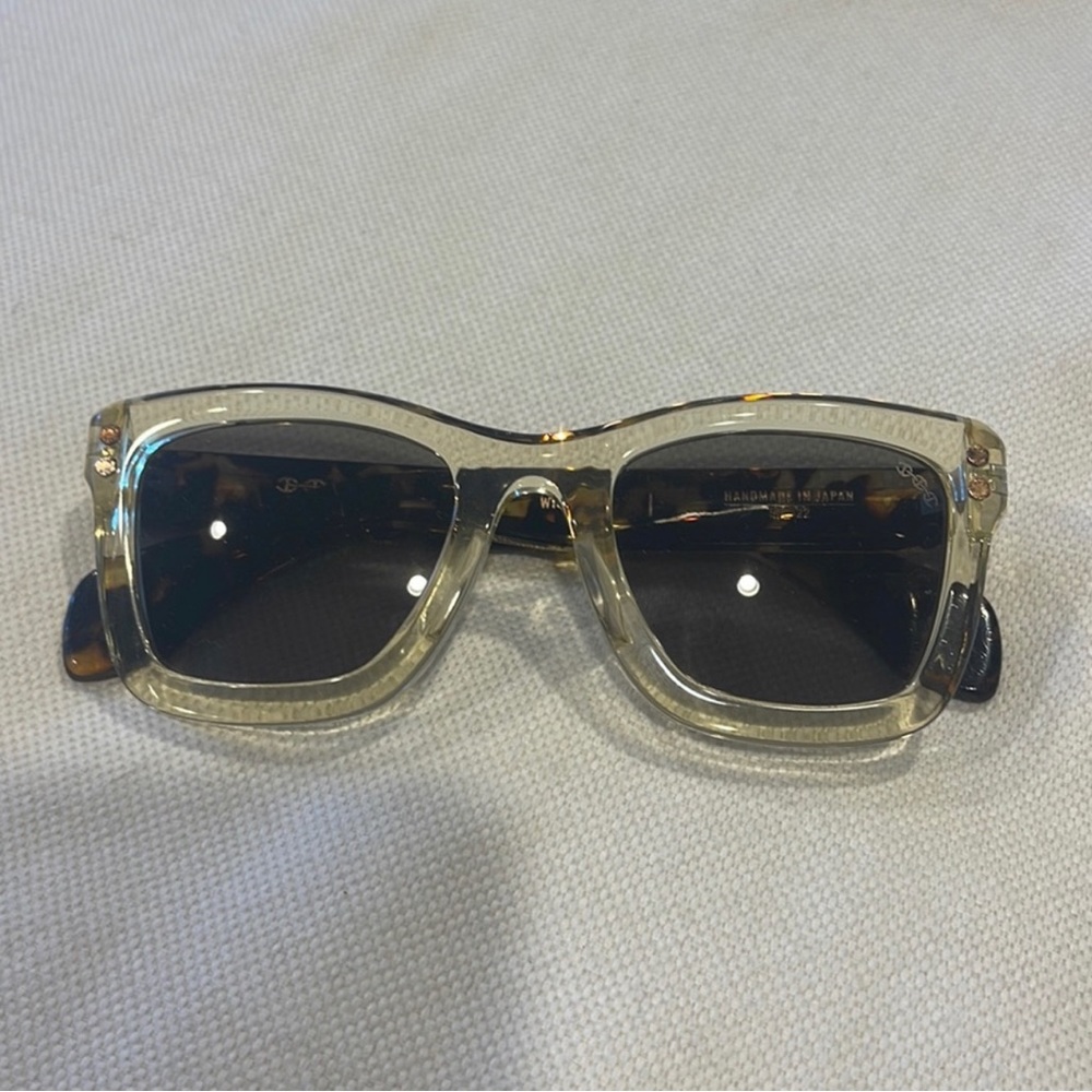 Hoorsenbuhs Model I Unisex Sunglasses in Wheat
Crystal - SEE DESCRIPTION